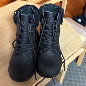 UGG Women's Black Lace-Up Fur-Trim Winter Boots